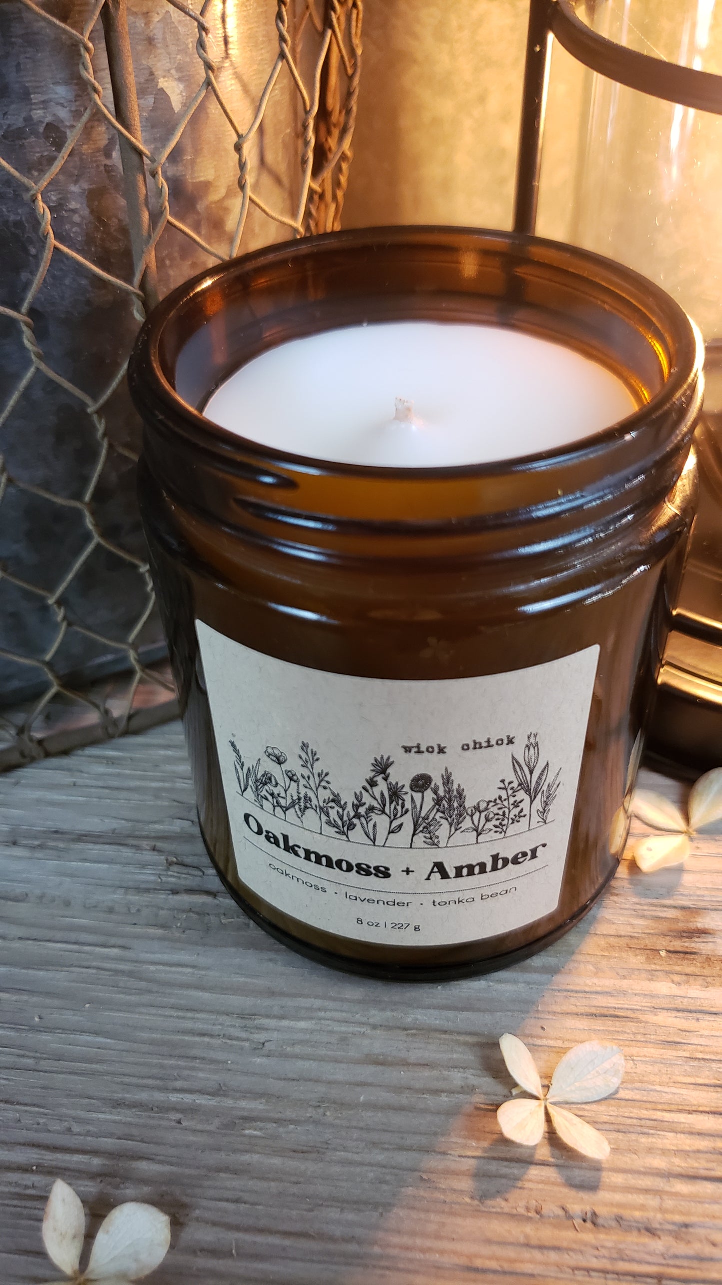Oak Moss + Amber - 8 oz Candle